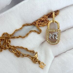 Nina Ricci Vintage Two-Tone Yellow Gold Lock Pendant Chain Necklace Luxury